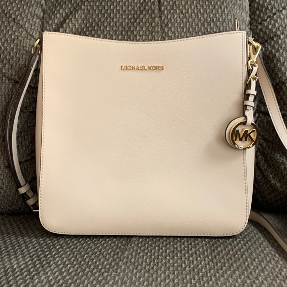 Michael Kors Jet Set Travel Large Messenger Bag
